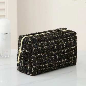 1pc Large Capacity Checkerboard Hand-Woven Cosmetic Bag Portable Toiletry Organizer Travel Case For Travel Storage Bag,Makeup Bag,Cosmetic Bag,Vacation Organizer,Large Capacity Makeup Organizer Makeup Case, For Lipstick, Brush, Skincare, Mobile Phone, Coin, Small Items, For Home,Gift,Vacation And Festival Halloween Christmas Multifunctional Use,Boho Vibes,For Holiday Beach, Bathroom Collection, Bedroom Collection, Large Capacity