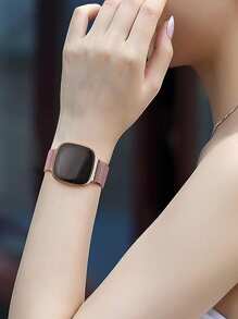 1 Stück Unisex Edelstahl Mesh Magnetisches Uhrenarmband, atmungsaktives Uhrenarmband kompatibel mit Fitbit Versa 4/Versa 3/Sense2/Sense als Geschenk für Studenten zum Schulstart