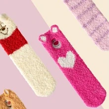 Miniso 迪士尼系列可爱三眼外星人冬季毛茸茸羊毛袜家居袜温暖舒适防滑居家袜 - 粉色 - 查看 9