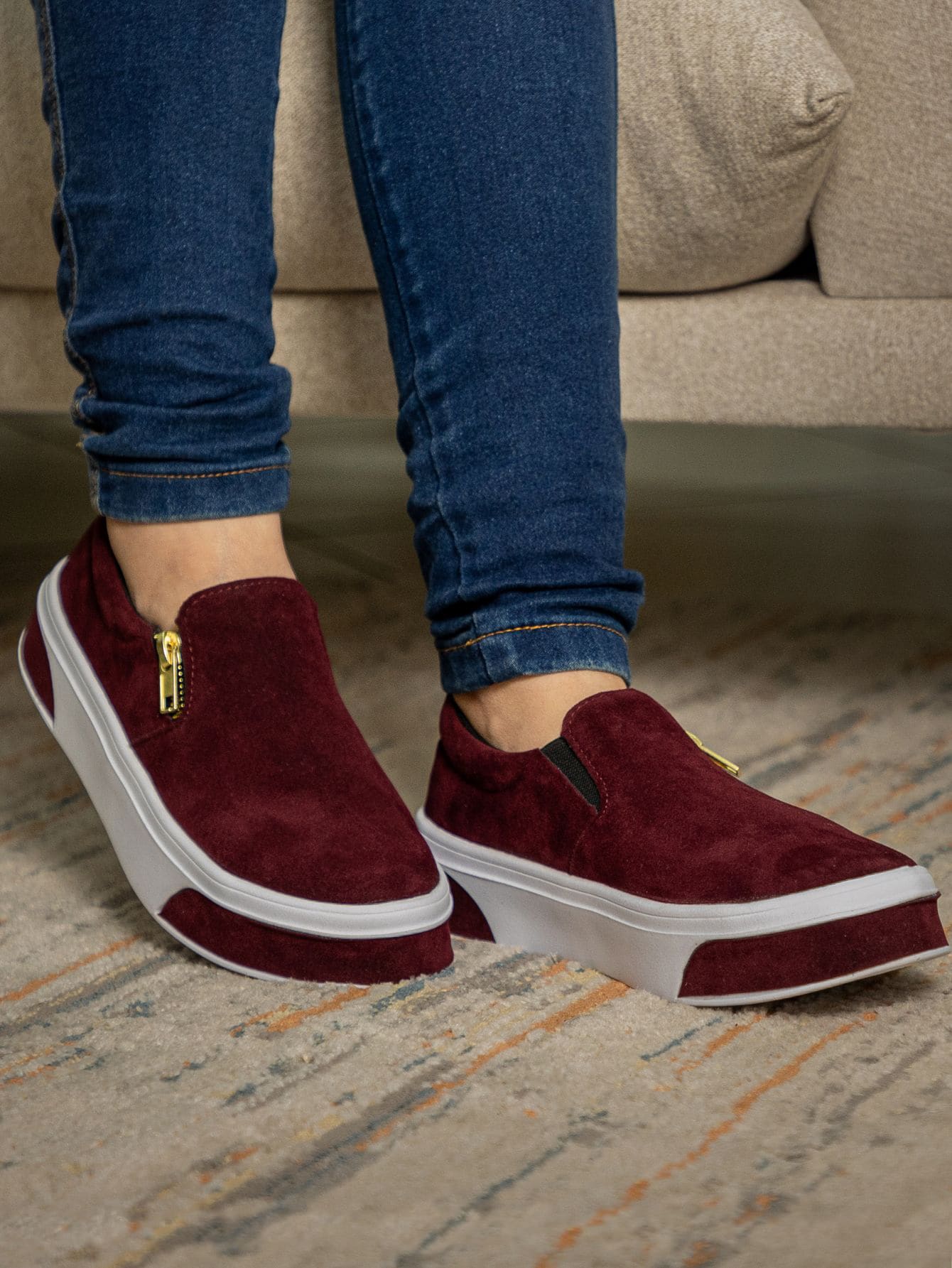 GuGi Women Casual Shoes - Burgundy - View 1