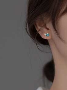 2pcs Cute Animal Shaped Metal Fashion Dolphin Earrings With Transparent  For Women Daily Wear
