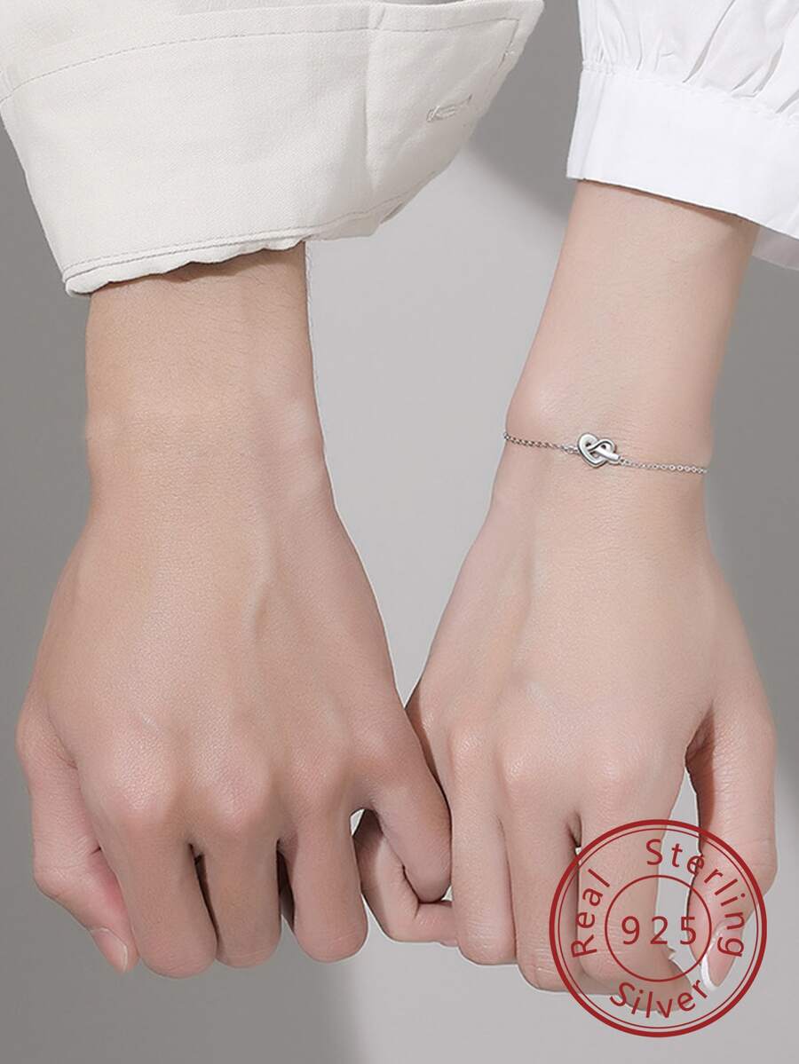 1入女性時尚極簡925純銀心形手鍊,適合日常穿著、贈禮、結婚週年、宴會等場合