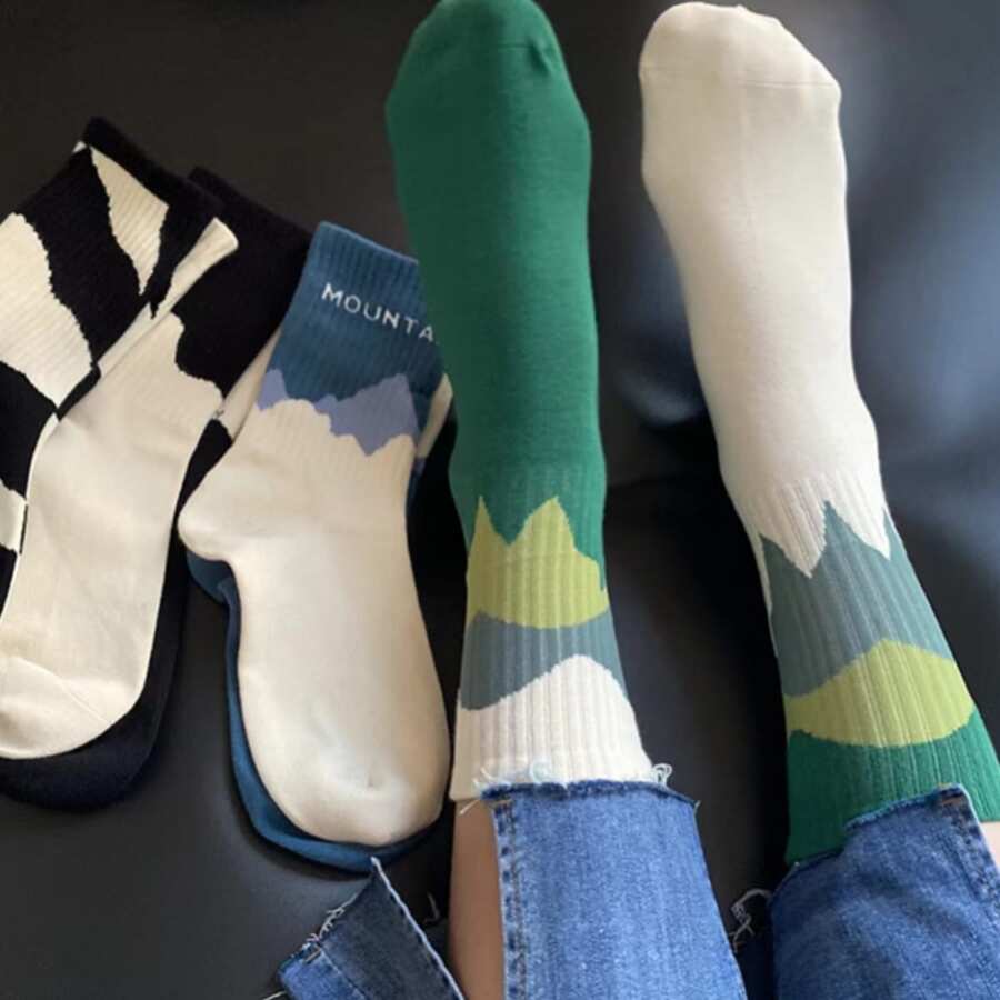 1pair Green Mountain Color Block Mid-calf Socks - Green - View 1