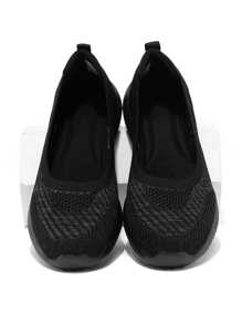 Women's Fashionable Solid Color Breathable Slip-on Sneakers Casual Shoes - Black - View 5