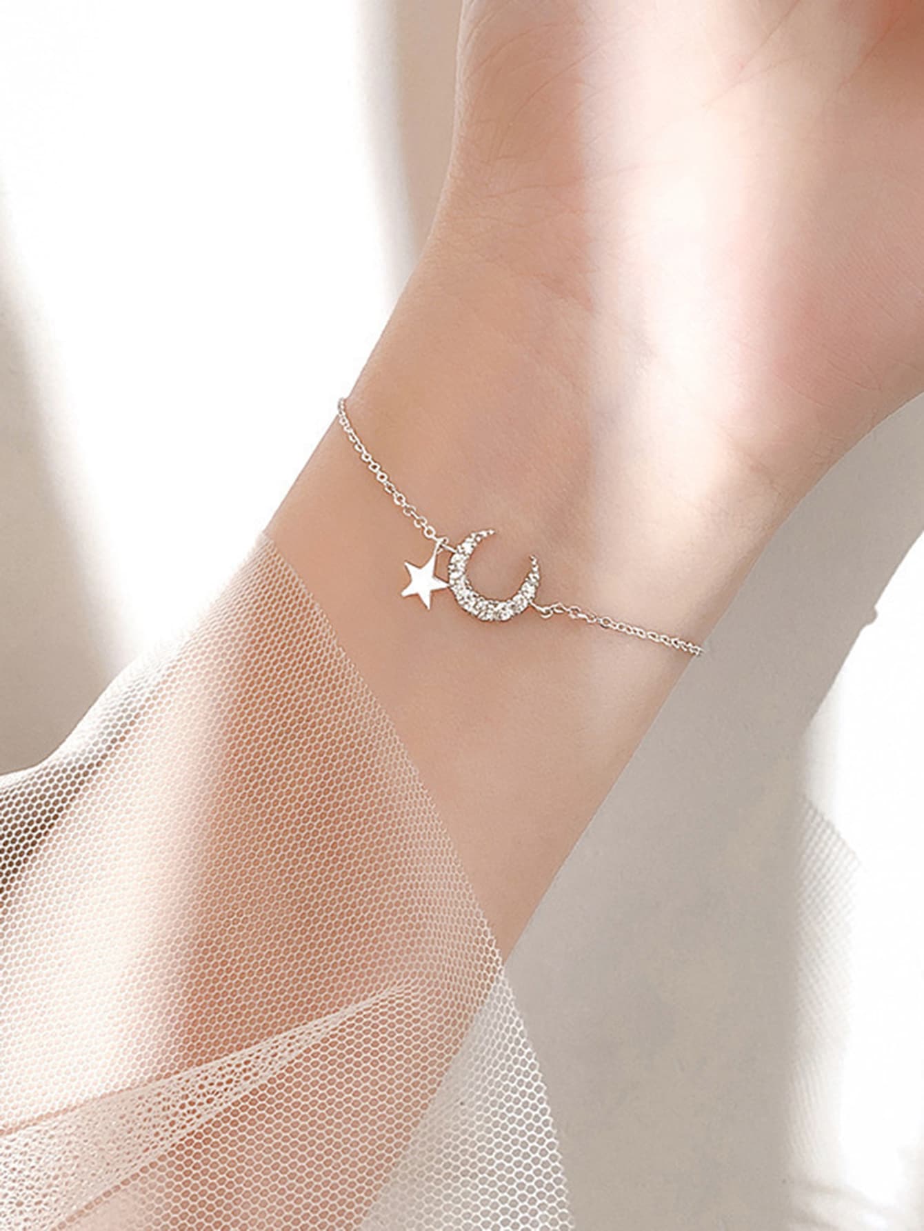 1pc Korean-style Metal Countryside Style Short Bracelet With Rhinestone Inlaid Moon And Star Pendant For Women's Daily Wear - Silver - View 1