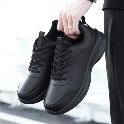 1. Herrsportskor i läder, svarta skor, unisexskor för par, plusstorlekar, vardagsskor för regniga dagar, utomhus, löpning, vardagskläder, tjocka plattformsneakers med grov sula, svarta sport-/arbetsskor för män
