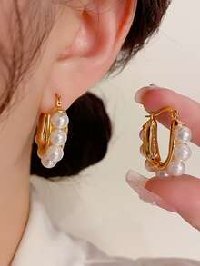 A Pair Of Fashionable Stainless Steel Inlaid Pearl Earrings Suitable For Daily Wear By Women - Yellow Gold - View 4