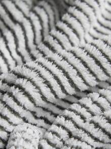 1 Set Of Black And White Polyurethane Rectangular Bath Towel Stripe Pattern 70*140cm For Men And Girl Household Adults, Children's Swimming Bath Wrap Quick Drying And Water Absorption, Soft And Non-Fading, Suitable For Bathrooms, Hotels, Gyms, Etc