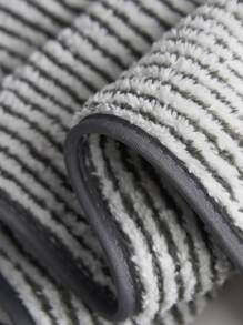 1 Set Of Black And White Polyurethane Rectangular Bath Towel Stripe Pattern 70*140cm For Men And Girl Household Adults, Children's Swimming Bath Wrap Quick Drying And Water Absorption, Soft And Non-Fading, Suitable For Bathrooms, Hotels, Gyms, Etc
