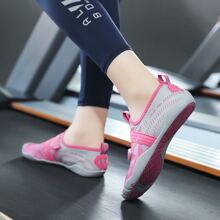 TOLLN 女子室内健身房最佳网球专用防滑综合训练鞋