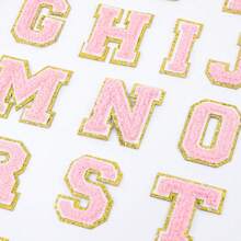 1 組 26 個粉紅色字母亮片刺繡貼片,包括字母、心形、閃電、飛機、彩虹,適用於衣服、帽子、鞋子、背包裝飾 - 粉色 - 查看 2