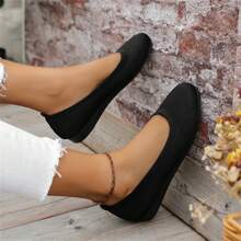 2023 Autumn New Arrival Women's Knitting Flats Round Toe Slip-on Shoes, Fashionable, Breathable, Wide Fit - Black - View 5