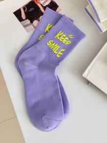 1pair Women's Sporty Mid-calf Socks With Slogan & Letter Pattern