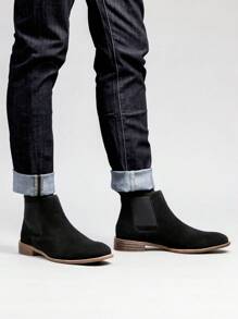 AMY650A-black suede
