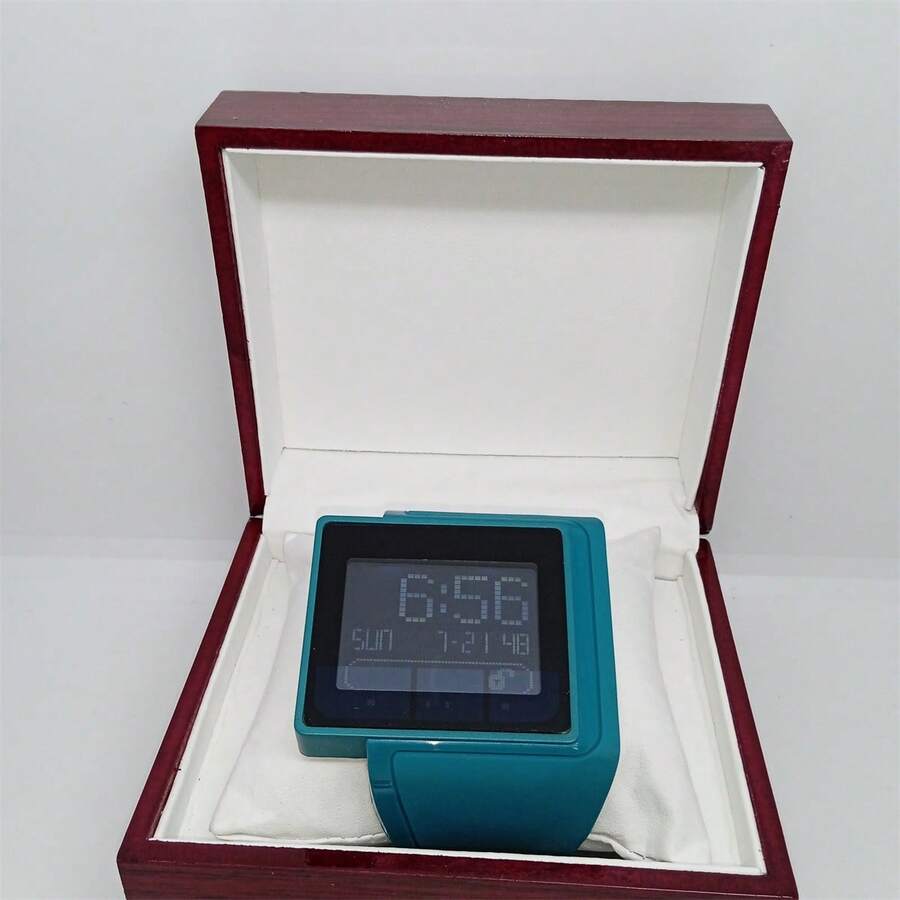 Reloj touch de moda, cuadrado varios midelos con resitencia al agua, pantalla LCD retroiluminacion LED - RELOJ AZUL CON ESTUCHE - Ver 1