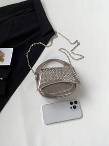 新款女性鉚釘時尚肩膀斜挎包休閒腋窩小後背包流行