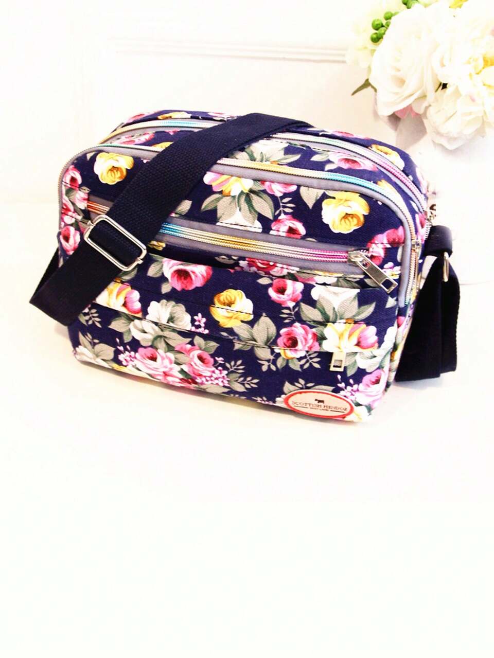 Yogodlns All Over Vintage Flower Pattern Hobo Bag, Lightweight Classic Hobo Crossbody Bag, Women's Zipper Bag