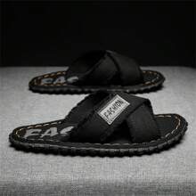 Pantoufles Personnalité À La Mode Coréen Style Design Croix Pour Homme Anti-Dérapant , Été