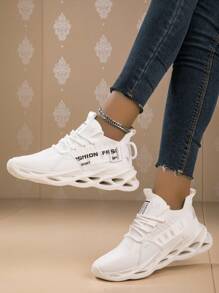 Nouvelles chaussures de sport casual unisexes à lacets, légères, respirantes et antidérapantes pour l'extérieur