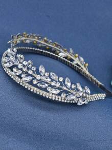 1件新娘银色水钻手工发箍，适合搭配婚纱和妆容，优雅波西米亚风头饰，情人节配饰