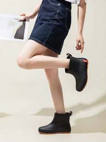 Women's Short Rain Boots, Waterproof Garden Shoes, Slip-resistant Rain Boots, Comfortable Footbed, Fashionable And Lightweight Ankle Rain Shoes And Outdoor Work Shoes Suitable For Rainy Season, Garden, Construction Site, Fishing - Black - View 2