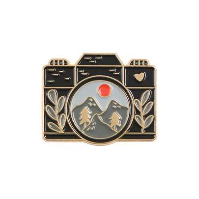 1pc Child Outdoor Camera & Snowy Mountain Shaped Cartoon Cute Brooch, Badge Suitable For Daily Wear