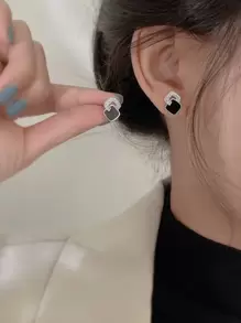 1 对银框黑色方晶锆石方形耳钉 - 彩色 - 查看 4