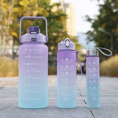 1只運動水瓶,具有飲水目標刻度,適合戶外攀登,騎自行車,打籃球,足球和其他球類運動