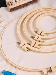 1pc Plastic Round Embroidery Hoop, Bamboo Design, Available In 9cm, 12cm, 17cm, 21cm, 25cm - Beige - View 3