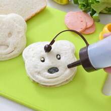 1 pieza DIY Molde de sándwich , con pan Rebanador , con dibujos animados Cortador de tostada , arroz Molde de pastel - Amarillo - Ver 3