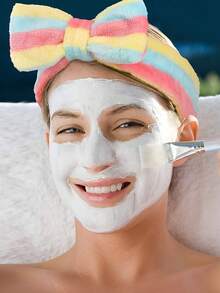 Surprise Box Beauty And Makeup Items 3 Pieces. Mystery Box To Look Radiant - Multicolor - View 4