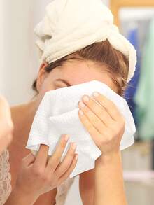 Surprise Box Beauty And Makeup Items 3 Pieces. Mystery Box To Look Radiant - Multicolor - View 5