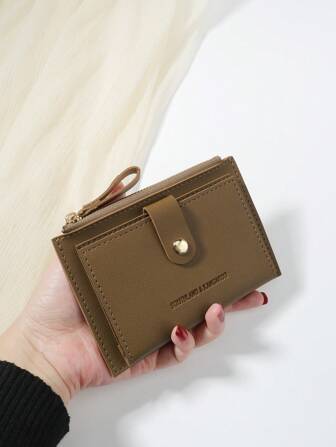 SOUTHLAND&KANGAROO 杏色 字母细节 折叠小钱包 口袋钱包 小号双折超薄钱包 轻便便携卡包 钥匙包 短款钱包 可爱现代时尚 生日礼物 周年纪念礼物 情人节礼物 情侣礼物 包 学习用品 卡夹 卡夹 钱包 名片夹 信用卡夹 卡夹 女士 女士钱包 迷你钱包 钱包 卡片钱包