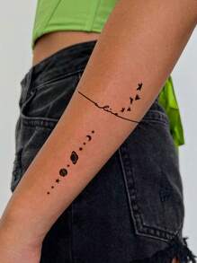 Conjunto De 4 Hojas De Tatuajes Reducidos De Planetas, Latidos De Corazones, Plumas Y Alfabeto - Negro - Ver 2