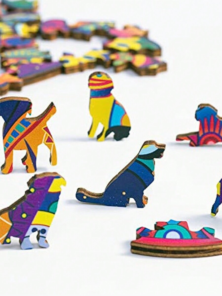 An Elegant Peacock Theme Wooden Puzzle, Stress Relief Round Jigsaw Puzzle Perfect For Family