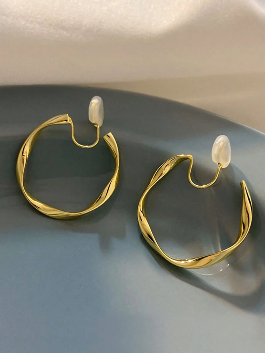 1 对欧美复古不对称圆形设计金属耳夹，适合女士，时尚几何环状耳环，彰显您的优雅与魅力，金色
