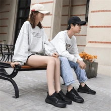 男女加大尺碼鞋41至43號全黑運動鞋春季透氣網面工作鞋輕盈柔軟底,媽媽休閒跑步鞋情侶鞋戶外防滑空心時尚旅行鞋2023春夏男女全鞋網面透氣黑色運動鞋柔軟底跑步鞋休閒情侶鞋