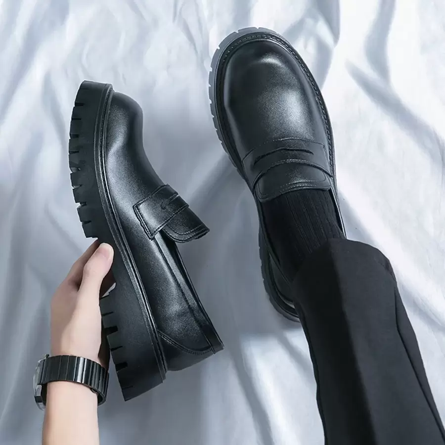 男士新款簡約黑色漆皮圓頭一腳蹬樂福鞋，舒適厚底增高鞋，適合商務休閒、時裝秀、時尚牛津鞋，適合派對、宴會、工作