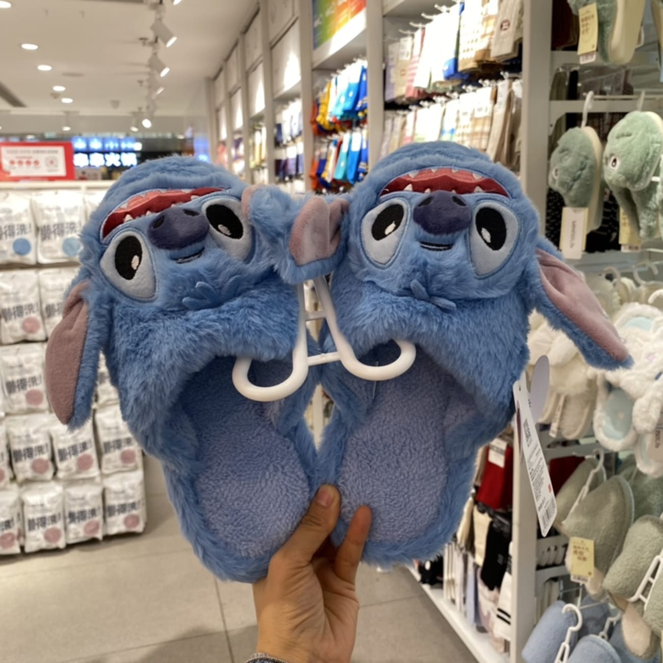 Miniso Lilo And Stitch Ultra Soft Plush Slippers For Adult Stitch CN37 miniso-lilo-and-stitch-ultra-soft-plush-slippers-for-adult-stitch-cn37