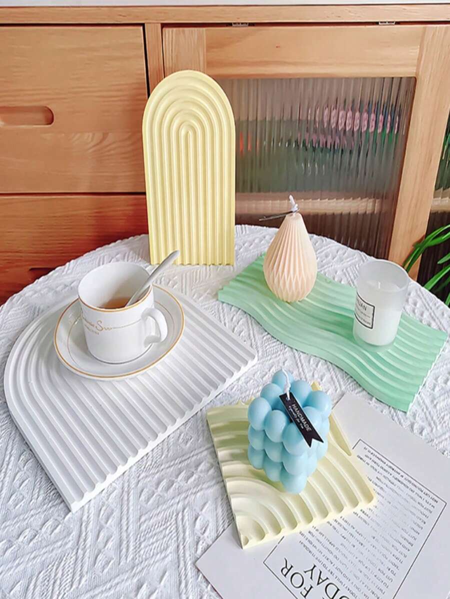 1 Khuôn silicon hình chữ U dùng để đựng chân nến thạch cao, cạnh hình vòm lượn sóng - trắng - Xem 1