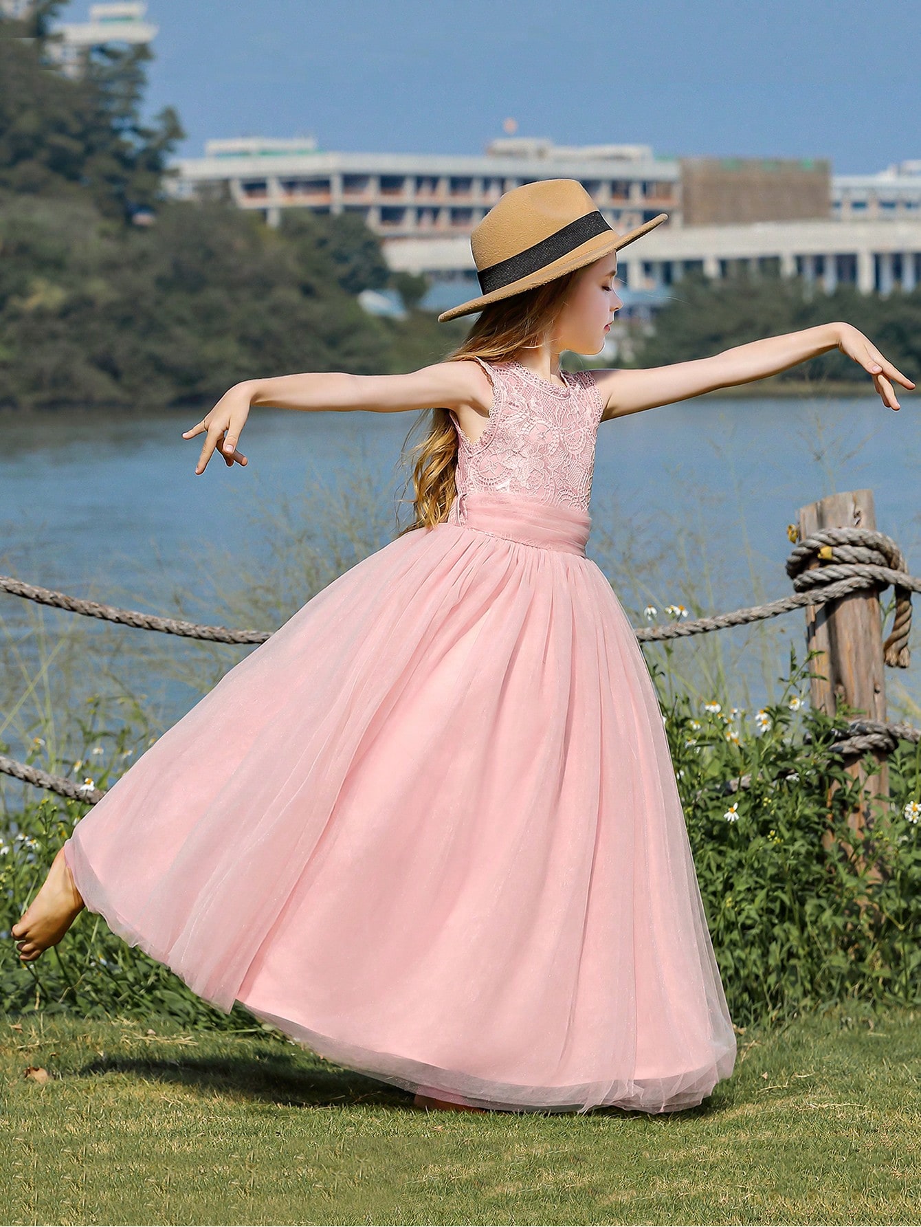 Robe Fille épaules Froides En Dentelle Rose - Taille 10-11 Ans, Marque Primark, Neuve Avec étiquettes