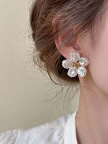 1 par de pendientes de perlas barrocas falsas, adecuados para el uso diario de las mujeres, regalos de Navidad e invierno