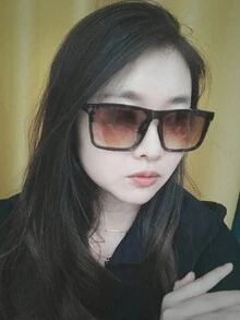 1 副男女通用街头风格眼镜