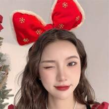 闪闪发光的圣诞树和圣诞老人派对头饰,圣诞节