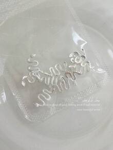 3d立體啞銀鍍卡通蛇形合金&10入組鑲鑽復古歐式愛心美甲配件,適用於自家美甲、戶外、女士婚禮、美甲沙龍、美容院、情人節...等活動