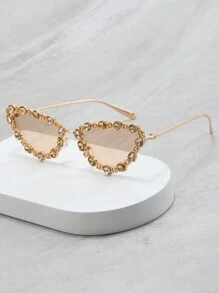 AOOBCC 1 件装金属猫眼水钻装饰时尚女士眼镜，时尚日常和节日穿着，奢华水钻装饰猫眼金属框架时尚眼镜，独特的派对和 T 台金属蝴蝶风格时尚眼镜，几何手工水钻时尚眼镜，适合跨境时尚风格 - 香檳色 - 查看 8