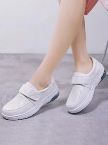 Nouveau Style Chaussures D'infirmière Blanc Pu Avec Des Caractéristiques Résistantes À L'eau Et Anti-odeurs, Semelle Intérieure Rembourrée, Semelle Souple, Design Augmentant La Hauteur Pour Le Confortable, Antidérapantes Et Polyvalentes Décontractées, De Voyage, Pour La Marche Et Les Occasions De Travail