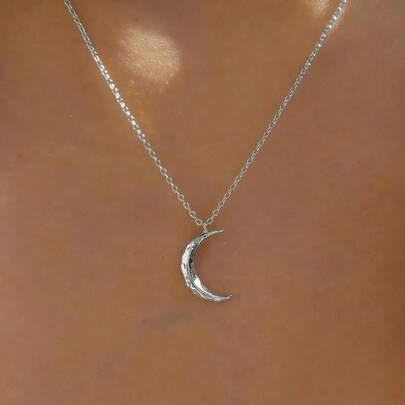 1pc Silver Color Moon Shaped Necklace