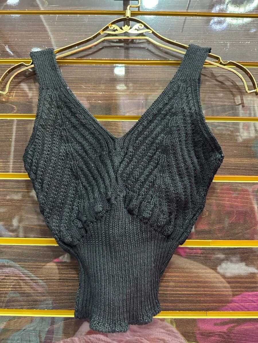 Women Tank Tops & Camis - 黑色 - 查看 1