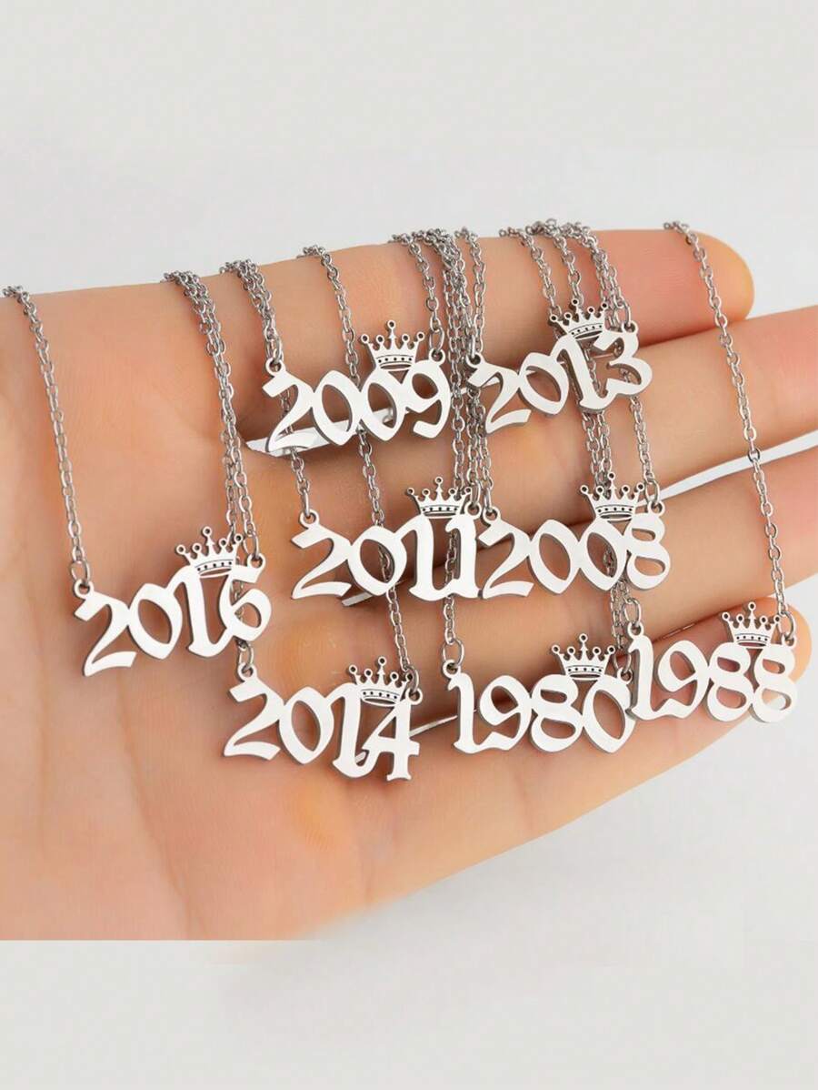 1入組極簡不鏽鋼生日年份日期和字母掛墜項鍊(1980-2023) - 銀色 - 查看 1